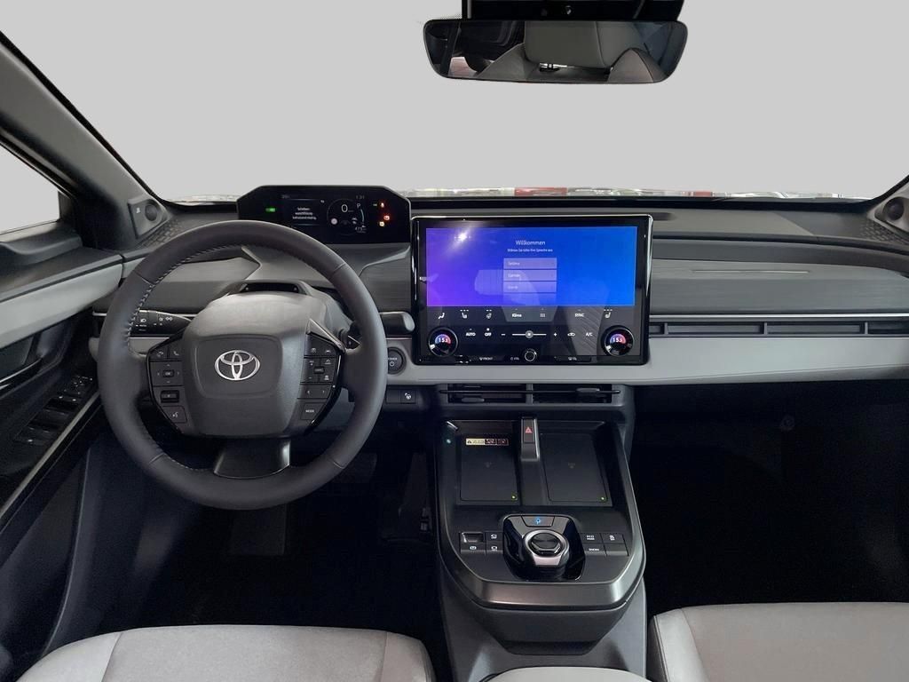 Foto 1 - C-HR+ 77kWh AWD Lounge, *Sky & Sound Paket, Mineral Metallic/ Black