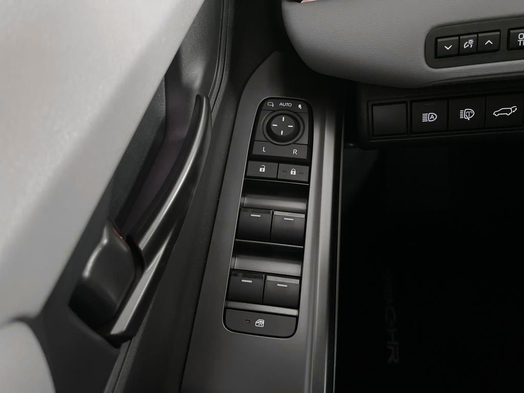 Foto 1 - C-HR+ 77kWh AWD Lounge, *Sky & Sound Paket, Mineral Metallic/ Black