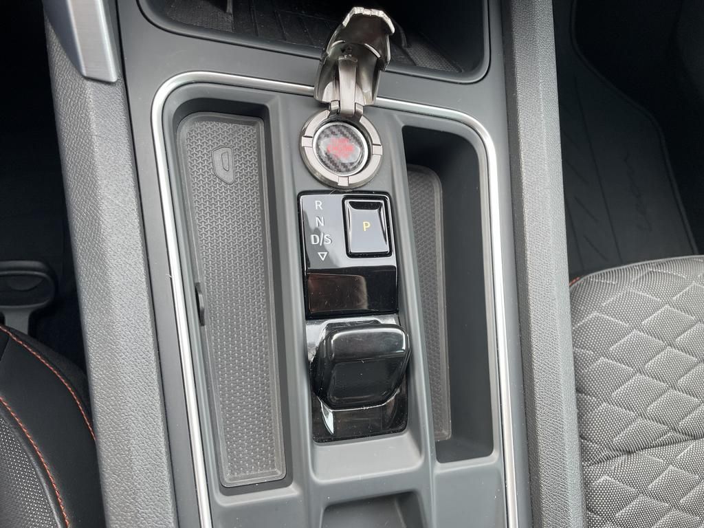 Foto 1 - Leon 1.5 eTSI ACT OPF DSG FR, Magnetic Grau Metallic