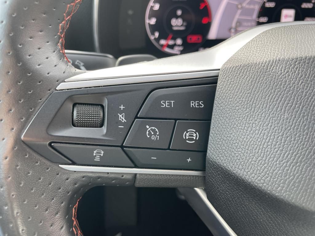 Foto 1 - Leon 1.5 eTSI ACT OPF DSG FR, Magnetic Grau Metallic