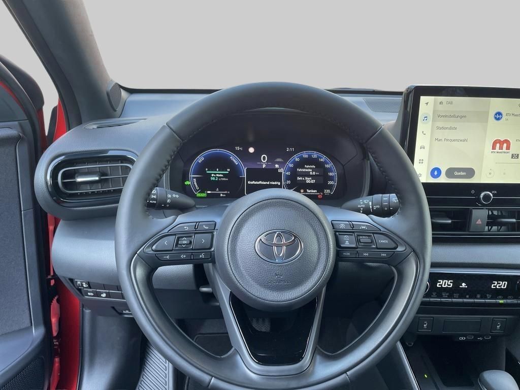 Foto 1 - Yaris Hybrid 130 1,5 Style Plus, *Safety-Paket, Karminrot metallic / Dach mysticschwarz