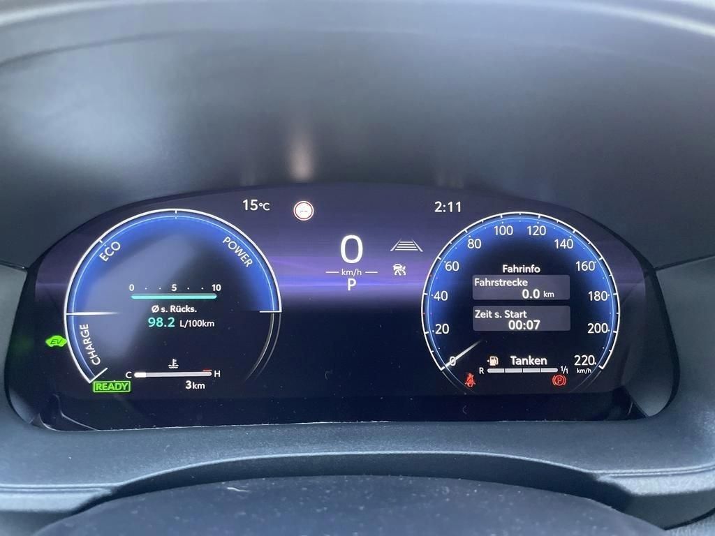 Foto 1 - Yaris Hybrid 130 1,5 Style Plus, *Safety-Paket, Karminrot metallic / Dach mysticschwarz