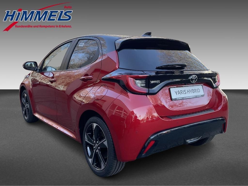 Foto 1 - Yaris Hybrid 130 1,5 Style Plus, *Safety-Paket, Karminrot metallic / Dach mysticschwarz