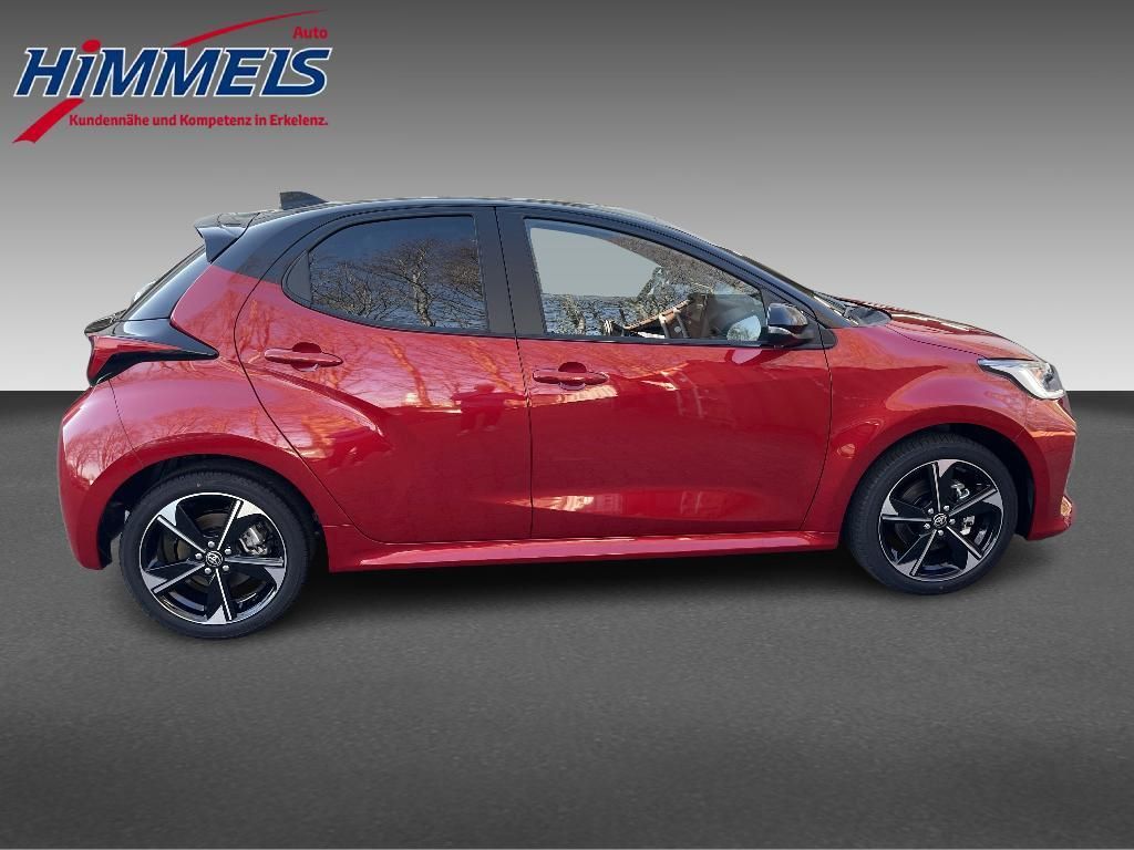 Foto 1 - Yaris Hybrid 130 1,5 Style Plus, *Safety-Paket, Karminrot metallic / Dach mysticschwarz