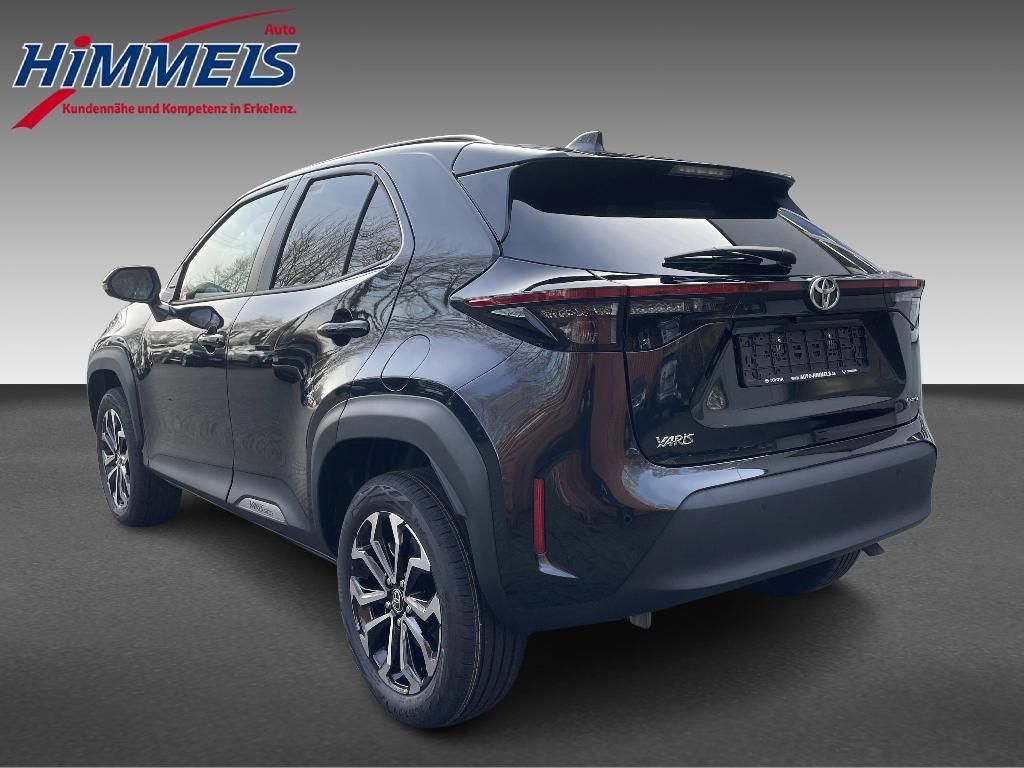 Foto 1 - Yaris Cross Hybrid 130 1.5 VVT-i Teamplayer, *Safety u Winter-Paket, Mysticschwarz Mica