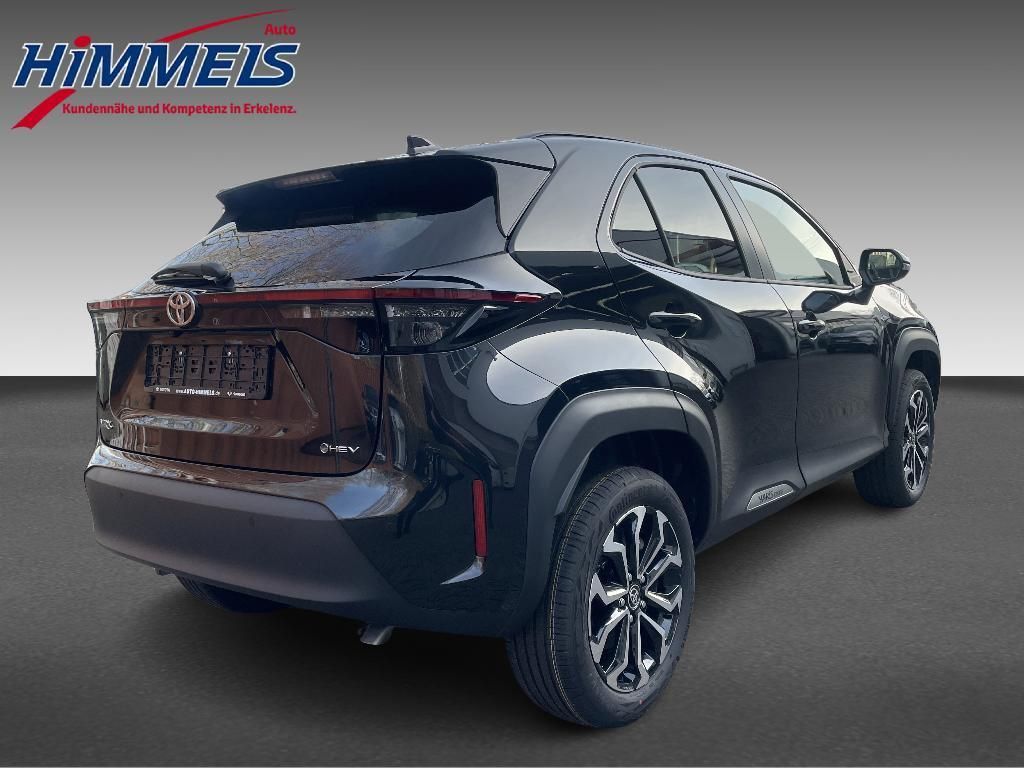 Foto 1 - Yaris Cross Hybrid 130 1.5 VVT-i Teamplayer, *Safety u Winter-Paket, Mysticschwarz Mica