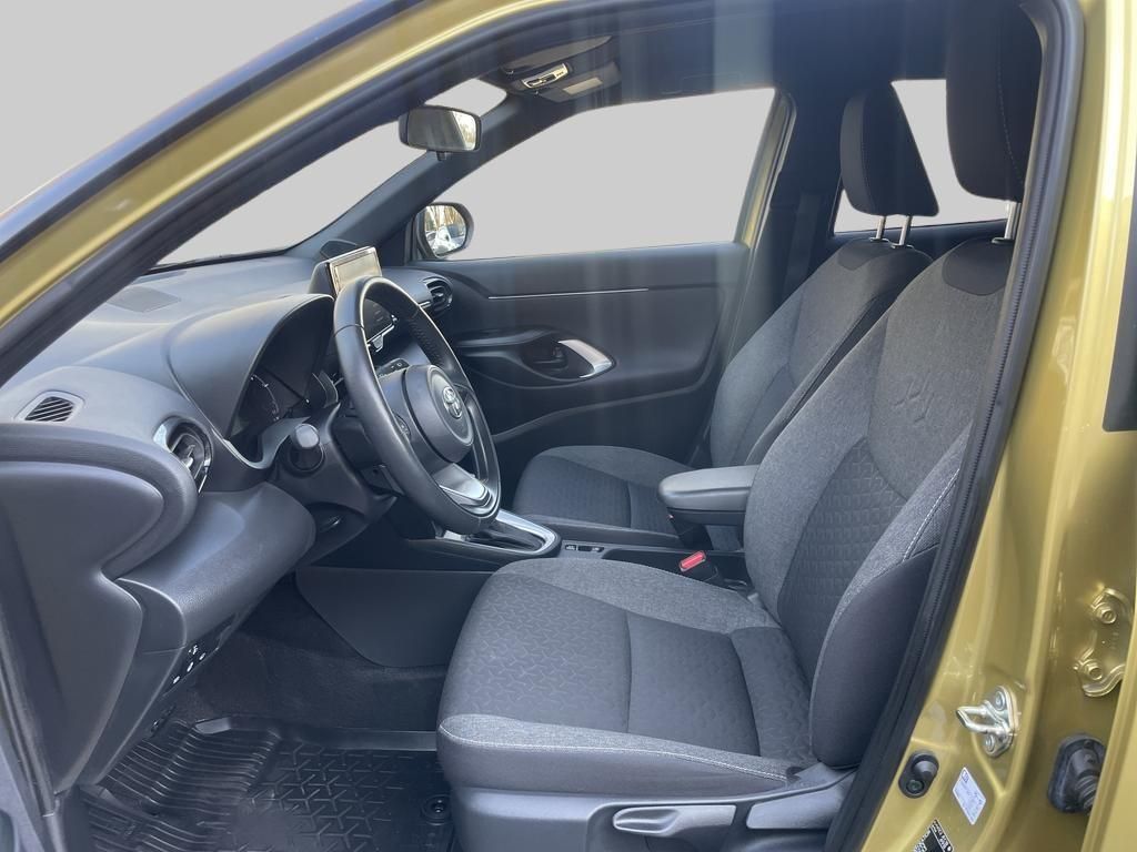 Foto 1 - Yaris Cross Hybrid 1.5 Team Deutschland, *Smart-Connect, Warm Gold Metallic