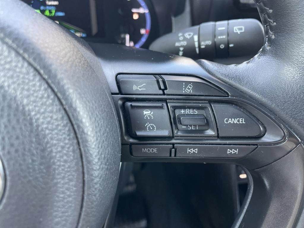 Foto 1 - Yaris Cross Hybrid 1.5 Team Deutschland, *Smart-Connect, Warm Gold Metallic