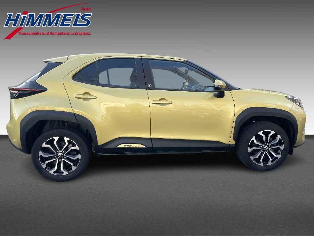 Foto 1 - Yaris Cross Hybrid 1.5 Team Deutschland, *Smart-Connect, Warm Gold Metallic