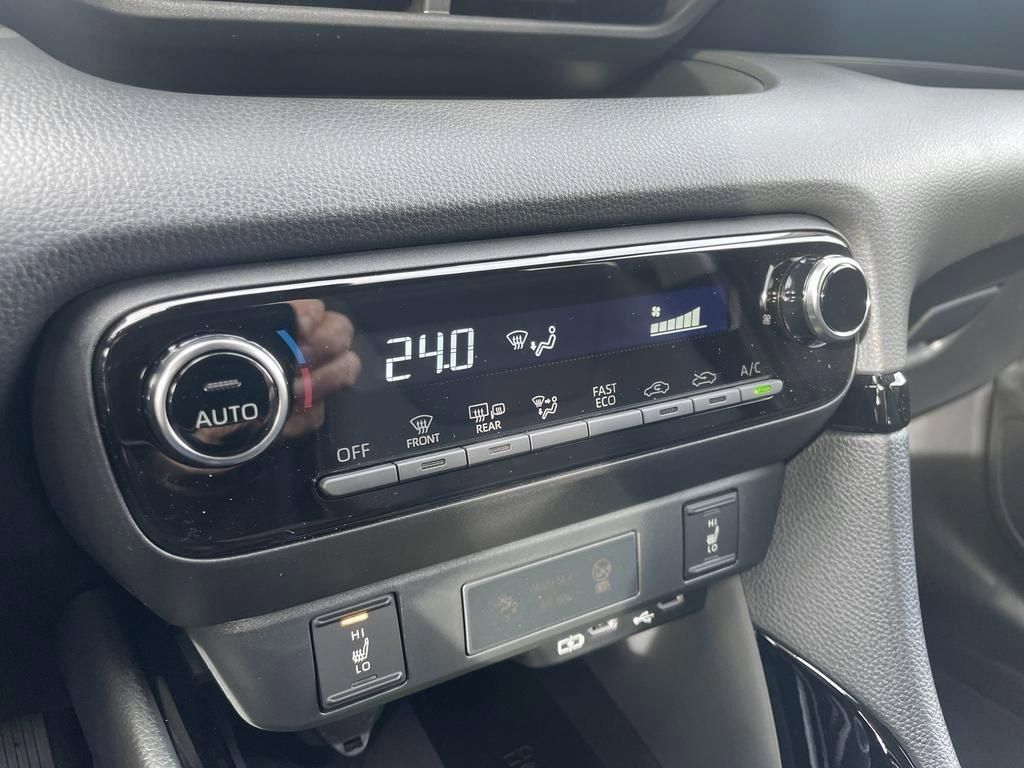 Foto 1 - Yaris Hybrid 116 1.5 VVT-i Teamplayer, *Comfort Paket, Marlingrau Metallic