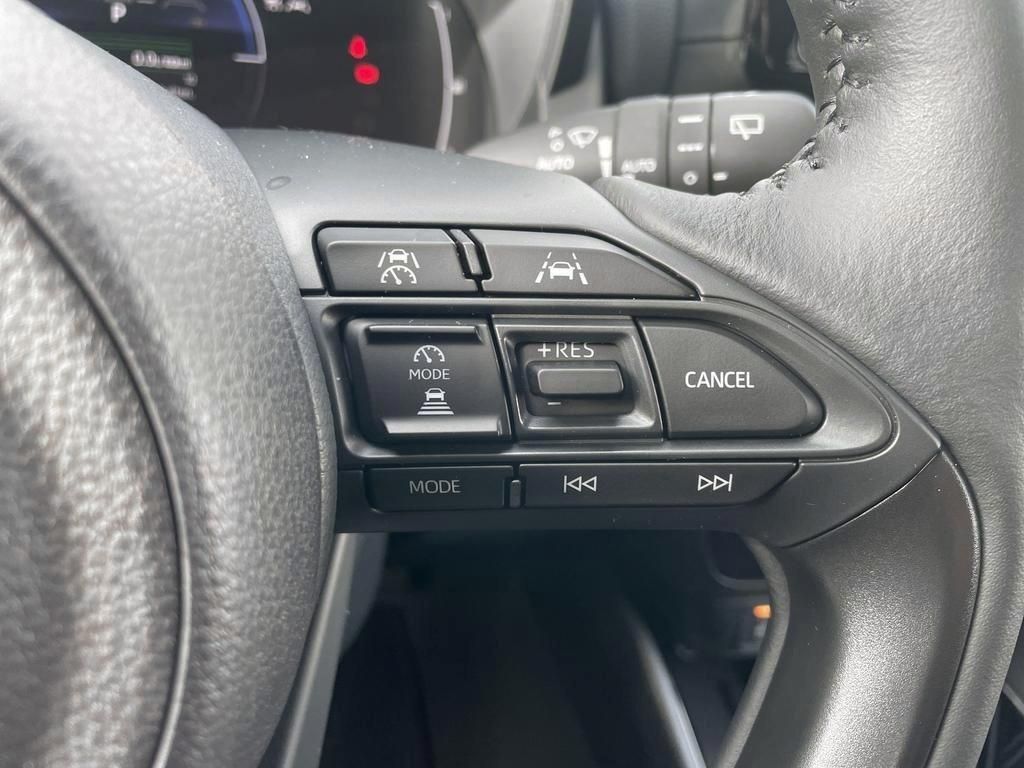 Foto 1 - Yaris Hybrid 116 1.5 VVT-i Teamplayer, *Comfort Paket, Marlingrau Metallic