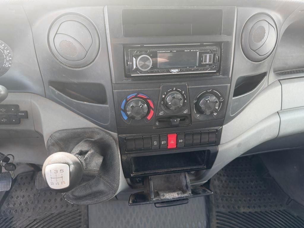 Foto 1 - 29 L 12 D, Doka Pritsche, (SE) Weiß