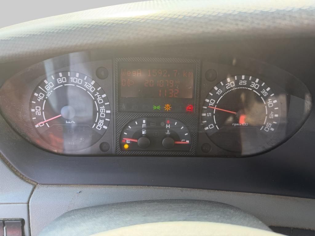 Foto 1 - 29 L 12 D, Doka Pritsche, (SE) Weiß