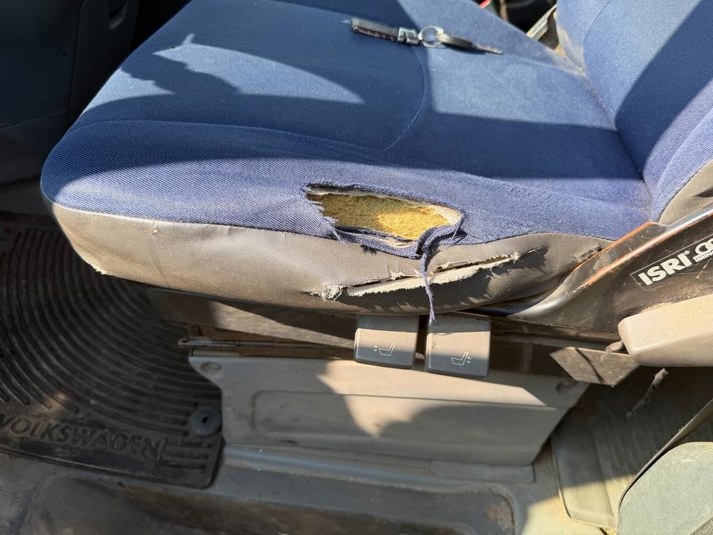 Foto 1 - 29 L 12 D, Doka Pritsche, (SE) Weiß